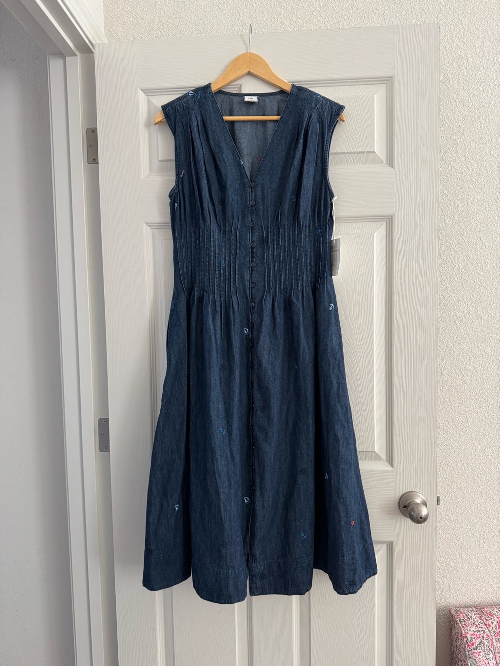 Sleeveless denim Navy Button-Front Midi Dress